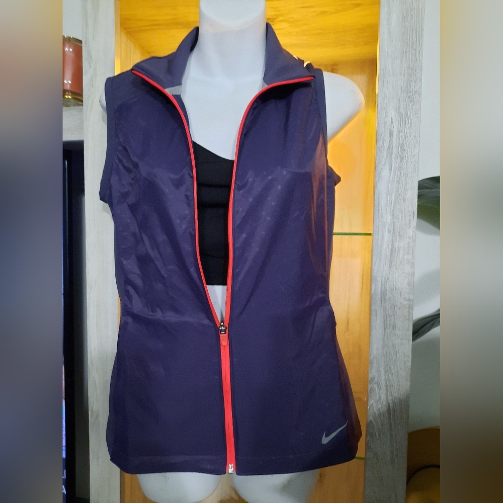 Nikegolf vest women sz small New